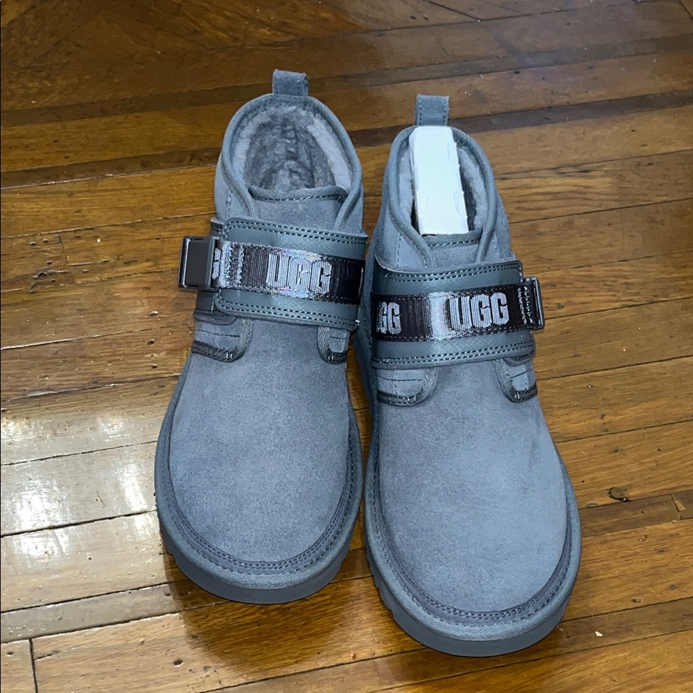 UGG Mens Neumel SnapBack Boots